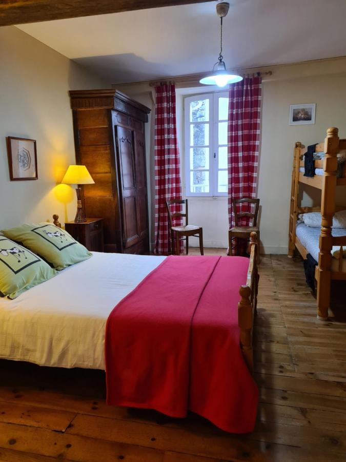 Gite D'Etape Le Couvent D'Ossau Louvie Juzon Eksteriør bilde